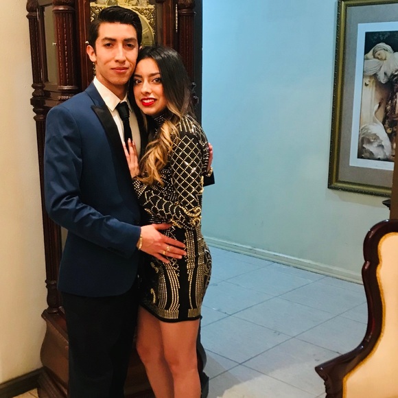 Meet your Posher, Andrea - Picture 1 of 2